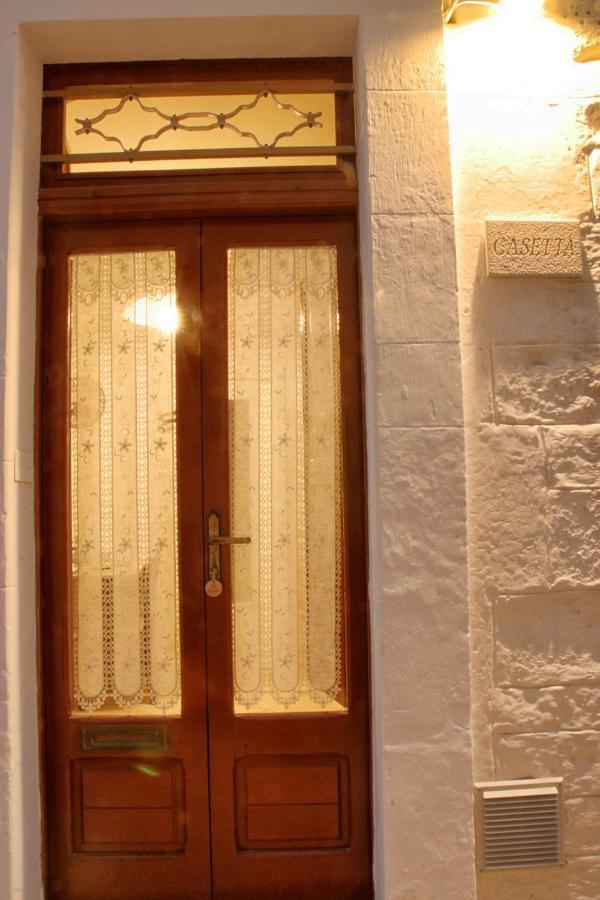 Casetta Nel Centro Storico Di Чистернино Екстериор снимка
